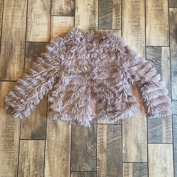 She & Sky Shaggy Tan Faux Fur Jacket/Shrug - Picture 3 of 16